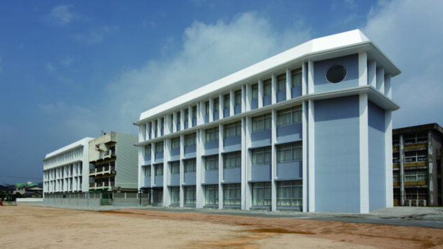 鳴門第一中学校
