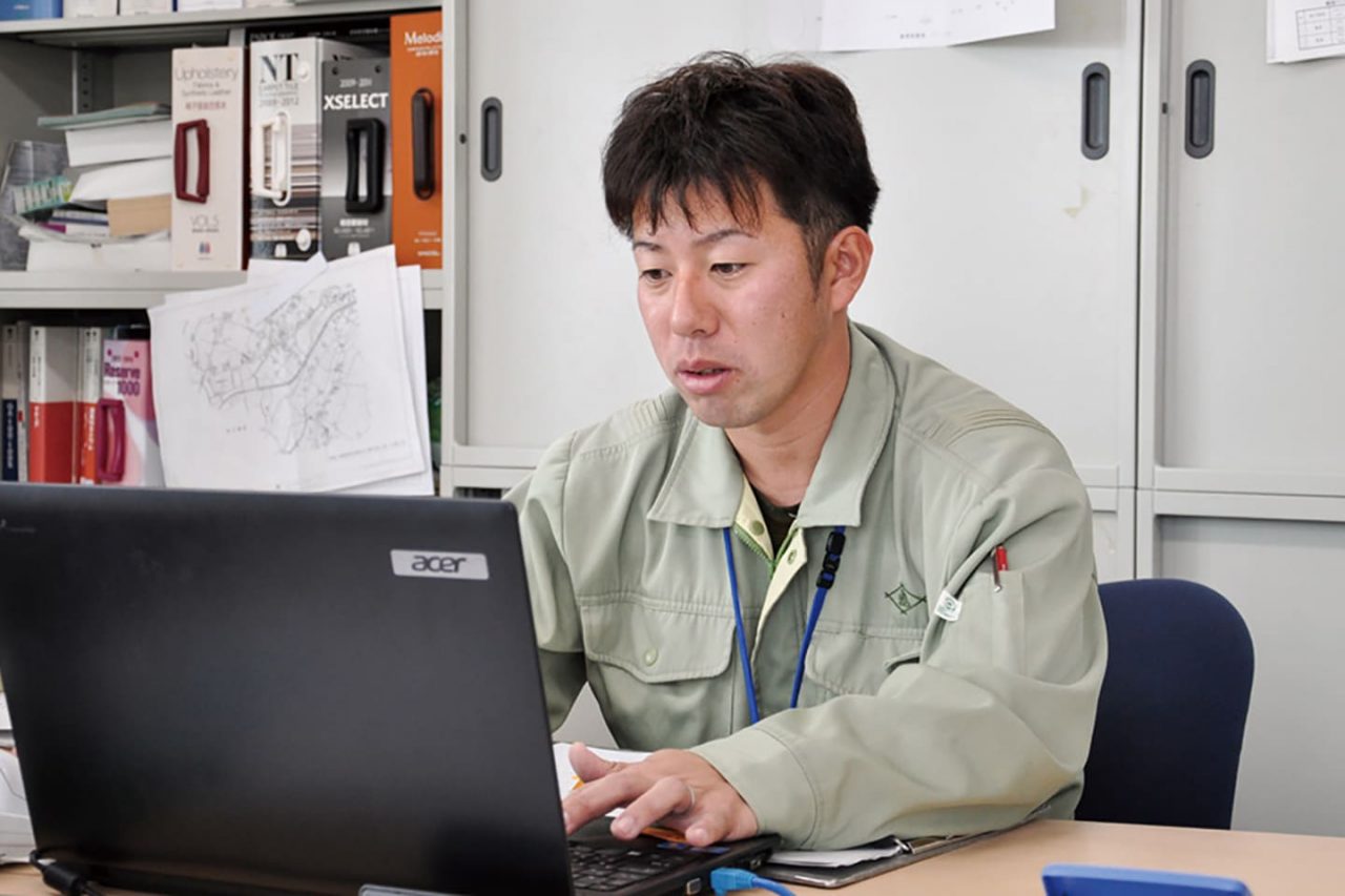 報告書の作成と予定のチェック